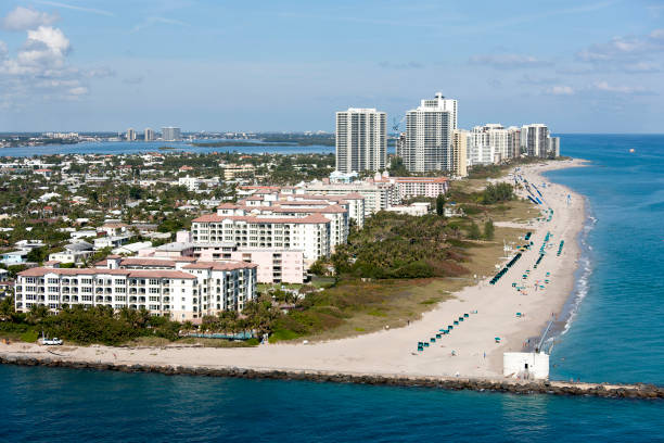 istock Living in Florida 841318274