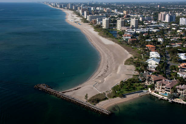 istock Florida Beach Living 841318798