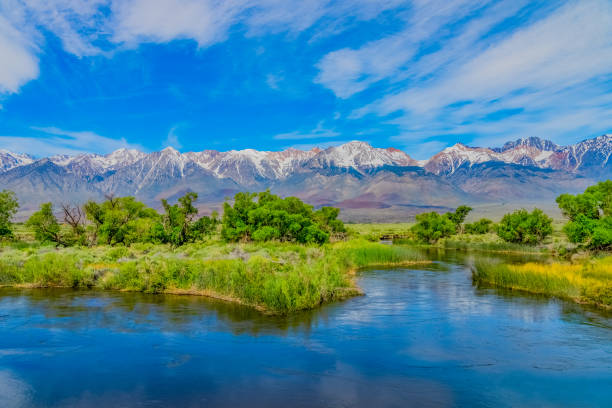 istock Spring in the Owens River Valley with Californian Sierra Nevada Inyo County, CA 841324562