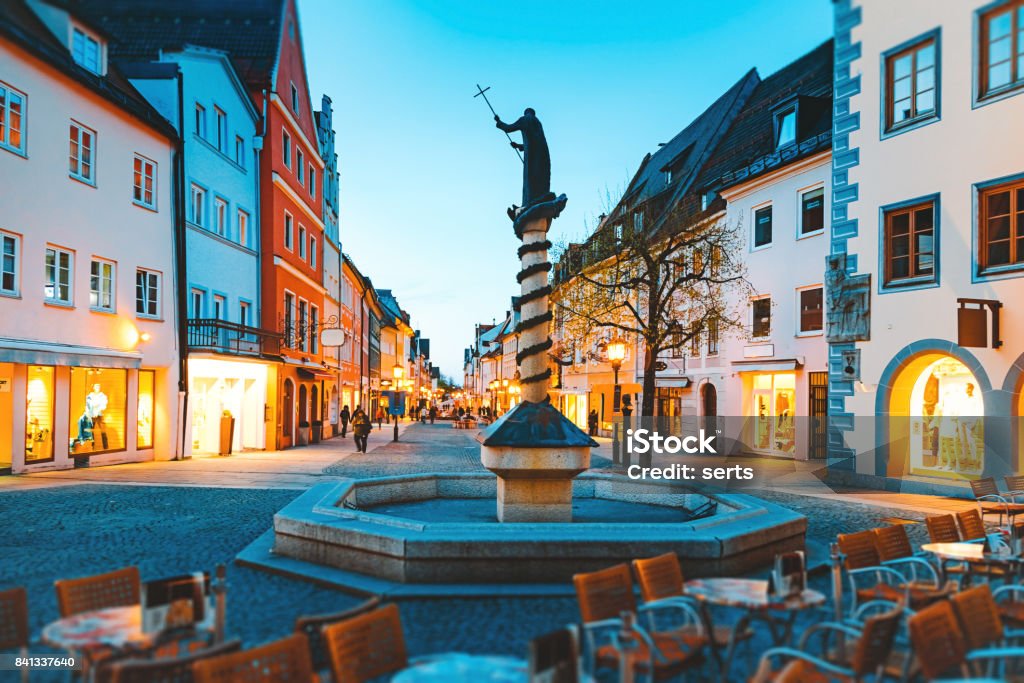 Nachtleben in der Altstadt Füssen, Bayern, Deutschland - Lizenzfrei München Stock-Foto