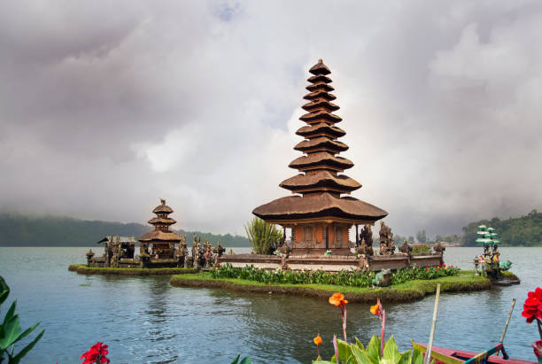 istock Pura Ulun Danu Bratan Temple. 841404582