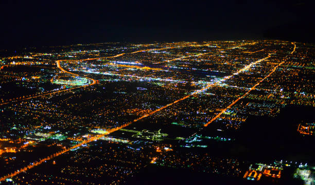 schwarze nacht, die lichter der stadt - fort lauderdale aerial view city florida stock-fotos und bilder