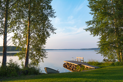 En Finlandia y vista al lago photo