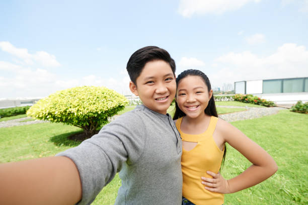 istock Photographing with friend 841494972