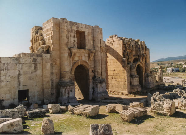 istock Entrance to Jerash at Hadrian's Gate 841573382