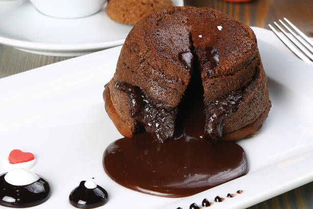 czekolada soufle - cookie chocolate cake gourmet dessert zdjęcia i obrazy z banku zdjęć