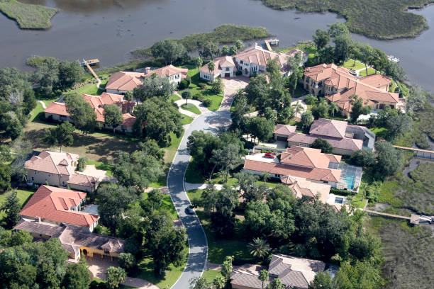 istock Living in Florida 841636914