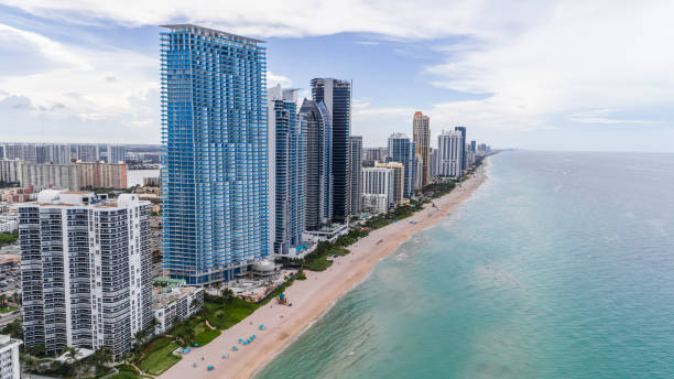 istock Aerial View Bal Sunny Isles Beach 841727168