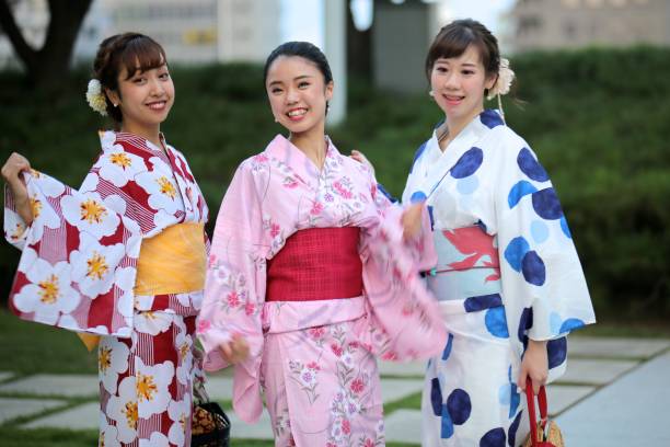 istock Japanese young women in Yukata posing 841795022