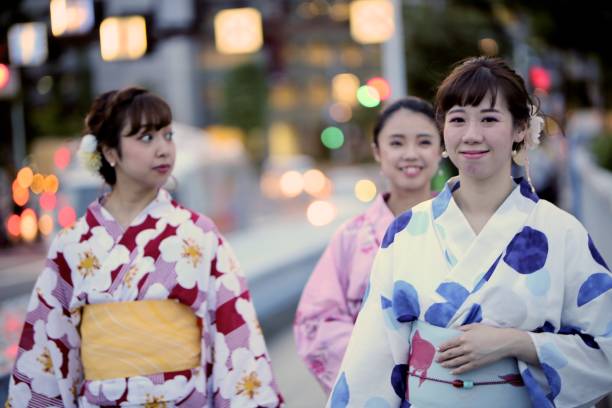 istock Japanese young women in Yukata walking 841795164