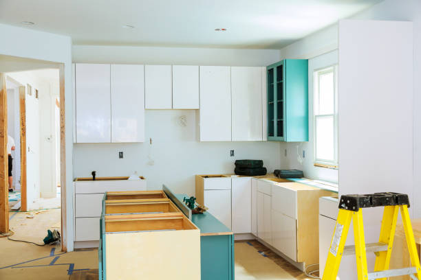 istock Installation of kitchen cabinet. 841847994