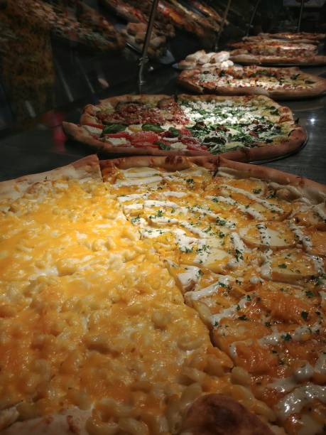 istock Restaurant Gourmet Mac and Cheese, Chicken Bacon Ranch Pizza Slices 841890774
