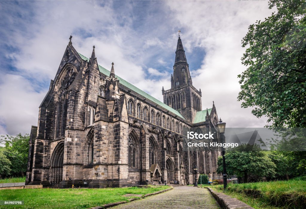 Catedral de Glasgow em um dia nublado St.Mungo - Foto de stock de Glasgow - Escócia royalty-free
