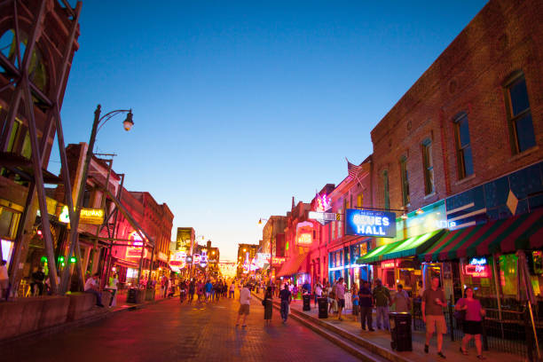 istock View of Beale Street, Memphis, TN 841906026