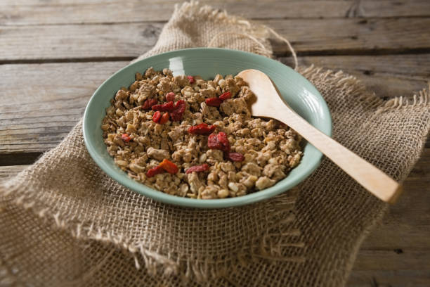 istock Bowl of oatmeals 841994732