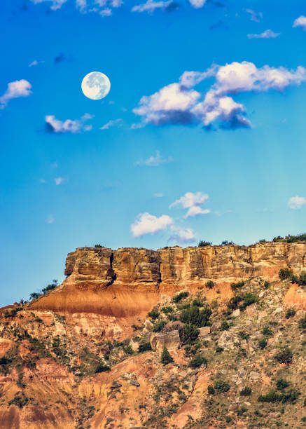 istock Full moon at Palo Duro Canyon 842019800