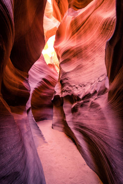 istock amazing antelope canyon indoor 842107334