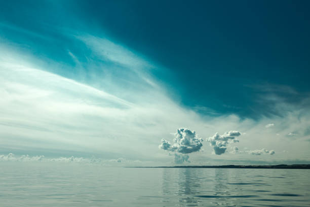 istock Seascape sea horizon and sky. 842149054