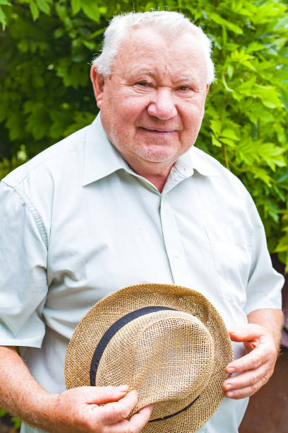 senior happy man - photography gray hair farmer professional occupation imagens e fotografias de stock