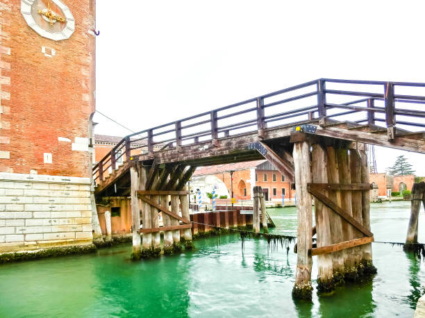 ingresso dell'arsenale. venezia, italia - venice italy ancient architecture creativity foto e immagini stock