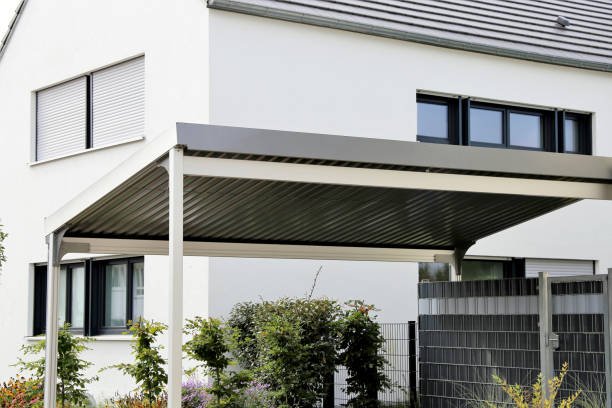 istock Aluminum carport 842299352