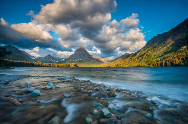 istock Waterton and Glacier International Peace Park 842331072