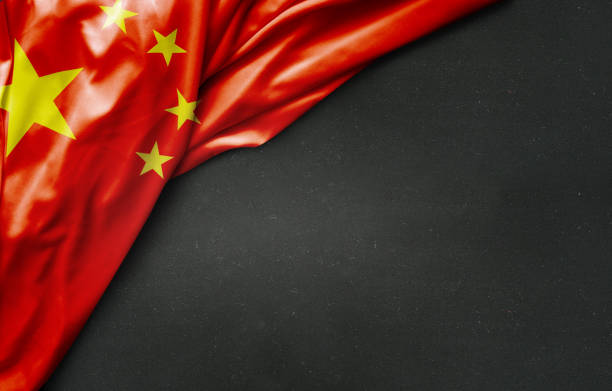 flag of china on blackboard - chinese flag imagens e fotografias de stock