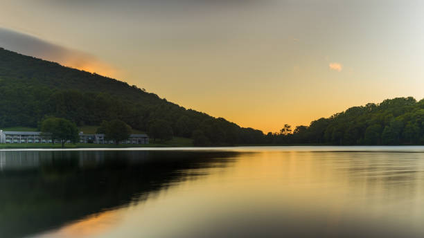 istock Sunrise over Peaks of Otter Lake 842373490