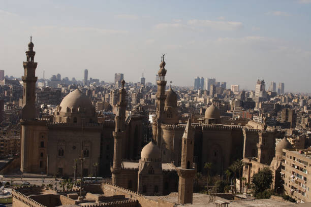 mosqqes、一般的なビュー - sultan hassan mosque ストックフォトと画像