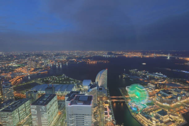 istock Night scenery of Yokohama Minatomirai area 842392680