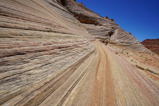 istock the wave in coyote buttes, utah, arizona 842413032