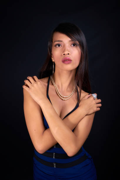 istock Beautiful woman posing - crossed hands 842413880