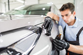 auto-aufbereitung-konzept-auto-reinigen-und-polieren.jpg?b=1&s=170x170&k=20&c=yk2buernNZ1kJzrSdV12WECiIEfbKC_2PcpeAp34vlI=