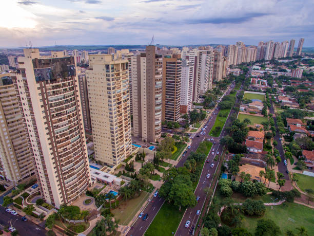 istock Fiusa ribeirao black city 842600276