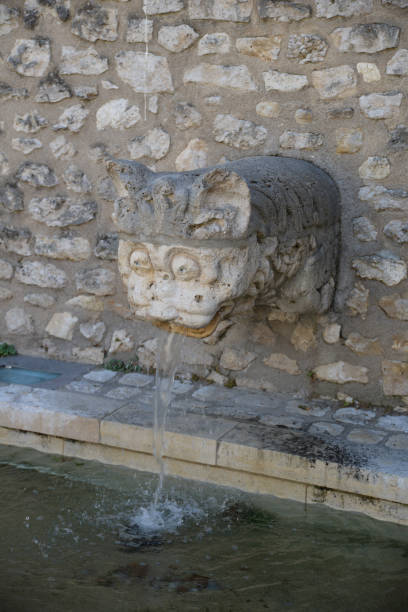 istock Well in Blois, Loire 842621748