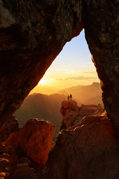 hilkers sylwetki - vertical panorama zdjęcia i obrazy z banku zdjęć