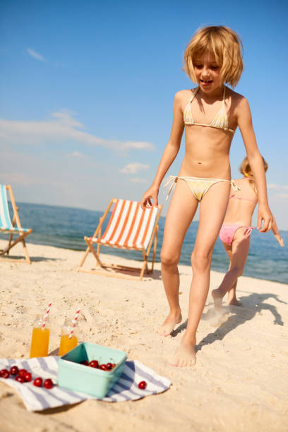 istock Summer lunch after swimming in sea 842759394