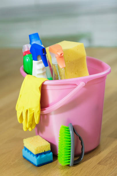 istock Plastic bucket with cleaning product at home 842767996