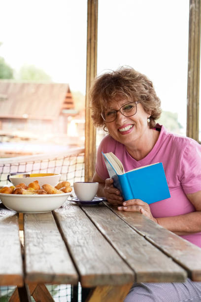 istock Afternoon in a floating house 842789166