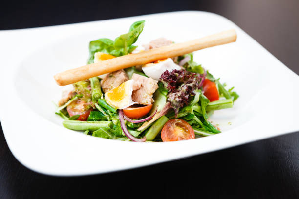 istock Salad nicoise with tuna 842790442