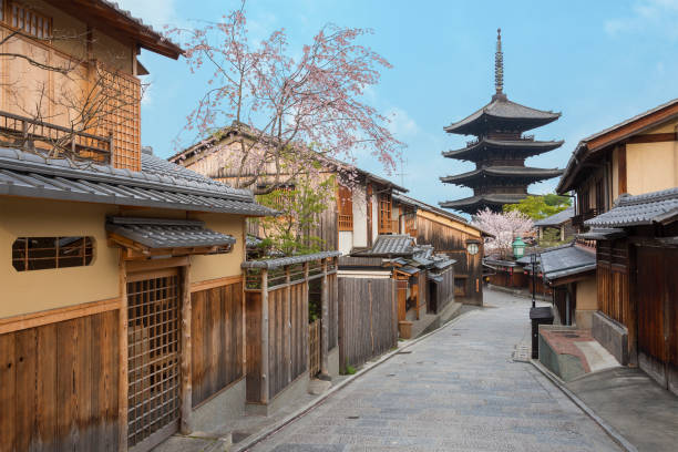 Kyoto, Japan Yasaka Pagoda and Sannen Zaka Street in the Morning, Kyoto, Japan kyoto prefecture photos stock pictures, royalty-free photos & images