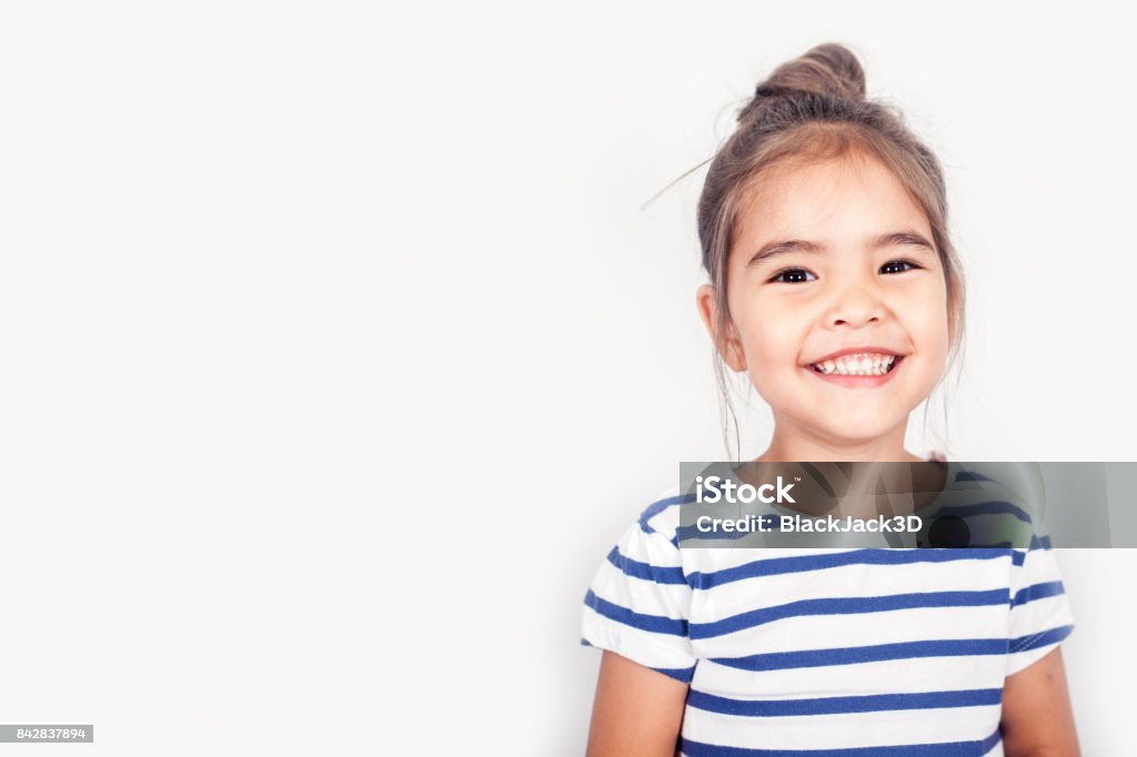 Glückliches kleines Mädchen - Lizenzfrei Weißer Hintergrund Stock-Foto
