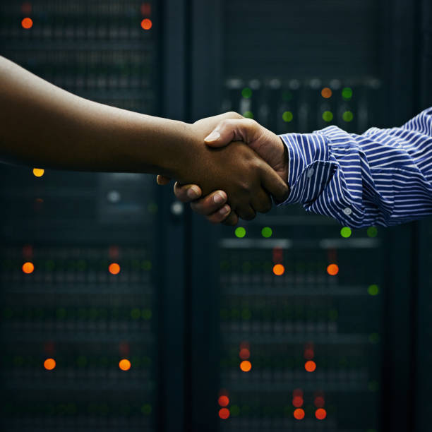 istock Making deals in the data center 842849504