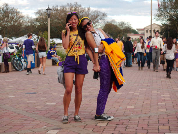 lsu tailgating. - lsu стоковые фото и изображения