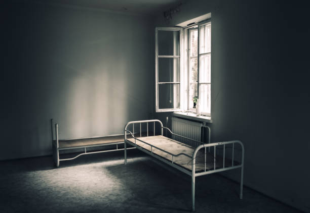 istock Dark room in the abandoned house 842941048
