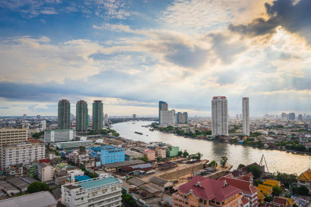 istock beautiful curve of chao phraya river 842987800