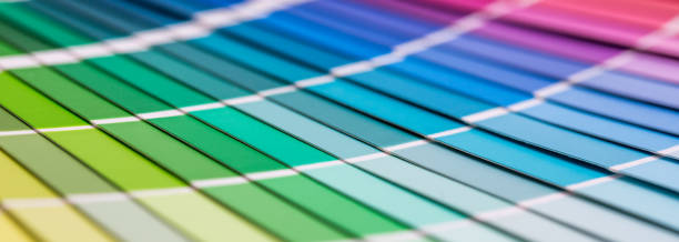 offene pantone beispiel farben katalog. - swatch stock-fotos und bilder