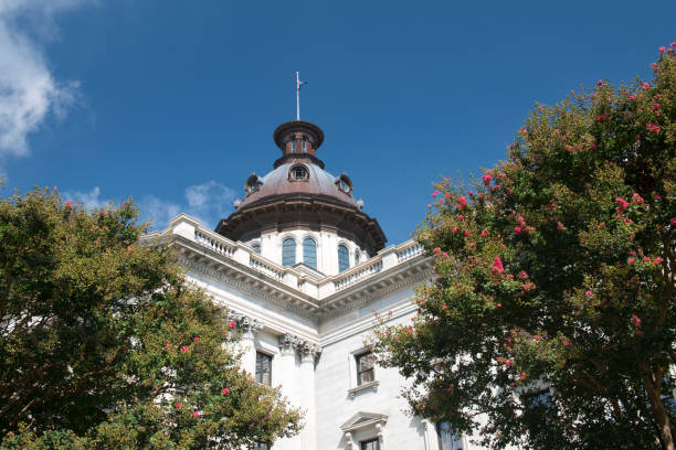 istock South Carolina State House with Flowering Trees 843071980