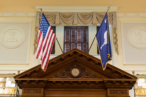 Banderas en la cámara del Senado de Carolina del sur photo