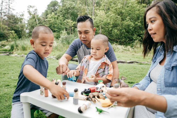 istock Family with kids playing in a backyard 843083952